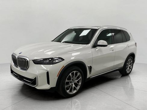 Certified 2024 BMW X5 xDrive40i image 11