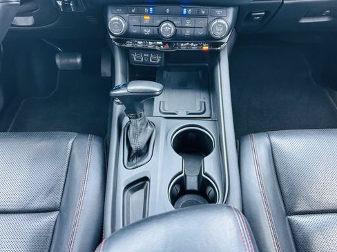 Used 2023 Dodge Durango GT AWD/4WD image 26