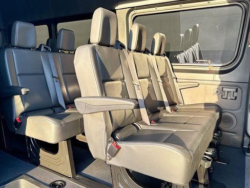 Used 2019 Mercedes-Benz Sprinter 2500 w/ Acoustic Package image 7