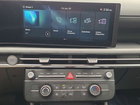 Used 2025 Hyundai Tucson SE image 24