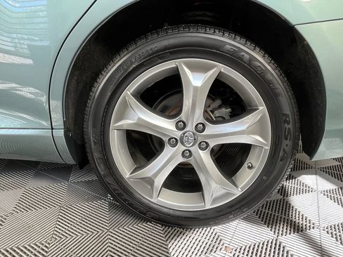 Used 2012 Toyota Venza Limited w/ Tow Pkg AWD/4WD image 14