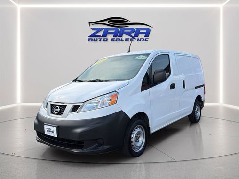Used 2014 Nissan NV200 S w/ Back Door Glass Package FWD image 3
