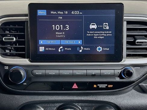 Used 2023 Hyundai Venue SEL w/ Cargo Package FWD image 15