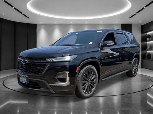 Certified 2023 Chevrolet Traverse RS w/ LPO, Floor Liner Package AWD/4WD image 1