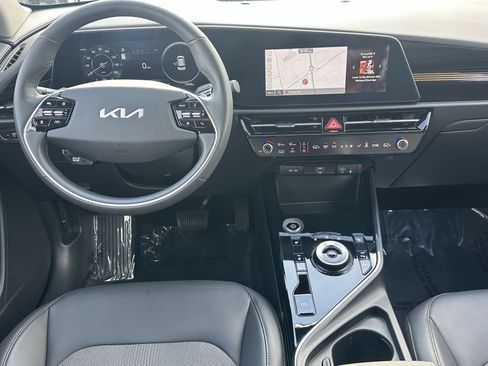 Used 2024 Kia Niro Wind w/ Wind Preserve Package FWD image 21