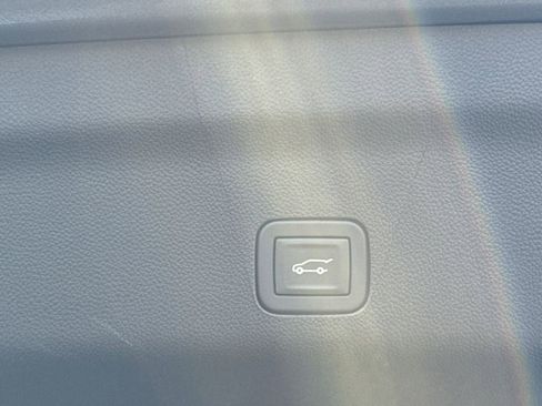 New 2026 GMC Yukon XL Elevation image 33