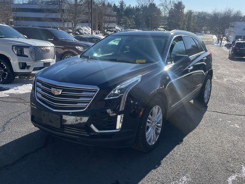 Used 2019 Cadillac XT5 Premium Luxury image 2