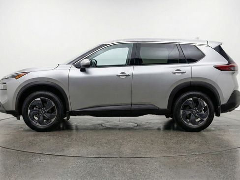 Used 2025 Nissan Rogue SV image 5