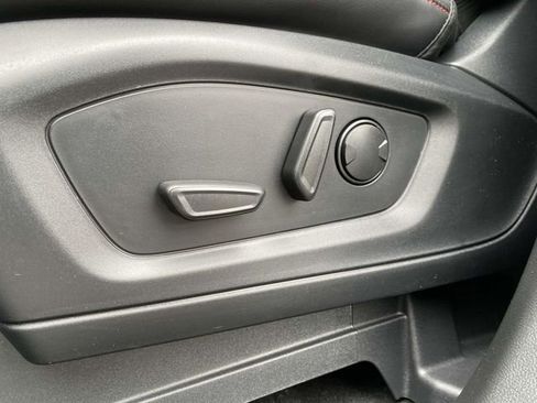 New 2026 Ford Explorer ST-Line w/ ST-Line Street Pack image 14