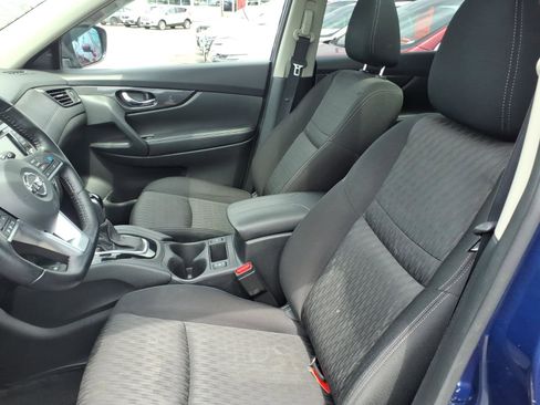 Used 2020 Nissan Rogue SV w/ Sun & Sound Touring Package AWD/4WD image 7