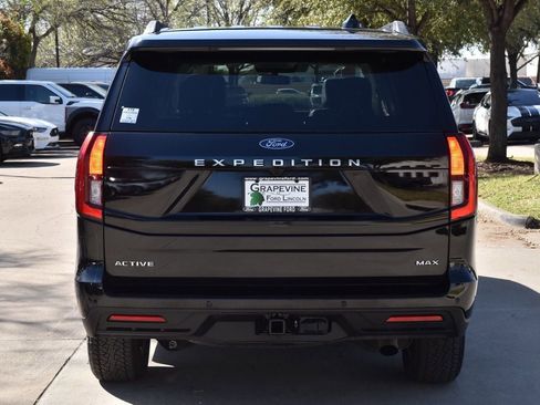Certified 2025 Ford Expedition Max Active image 9