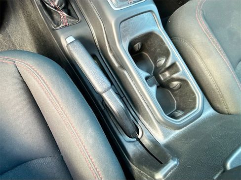 Used 2021 Jeep Wrangler Rubicon image 23