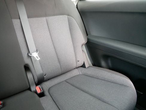 Used 2024 Hyundai Ioniq 5 SEL image 14