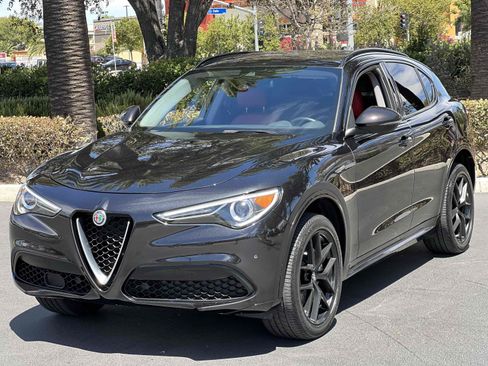 Used 2021 Alfa Romeo Stelvio Sprint w/ Nero Edizione RWD image 17