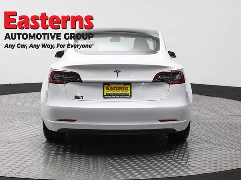 Used 2023 Tesla Model 3 Standard Range image 6