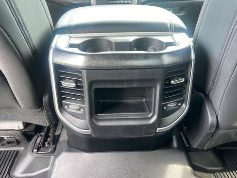 Used 2020 RAM 1500 Big Horn AWD/4WD image 33