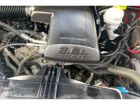 Used 2024 RAM 1500 Classic SLT image 31