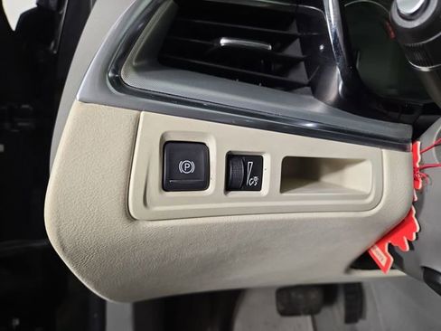 Used 2020 Cadillac XT5 Premium Luxury image 29