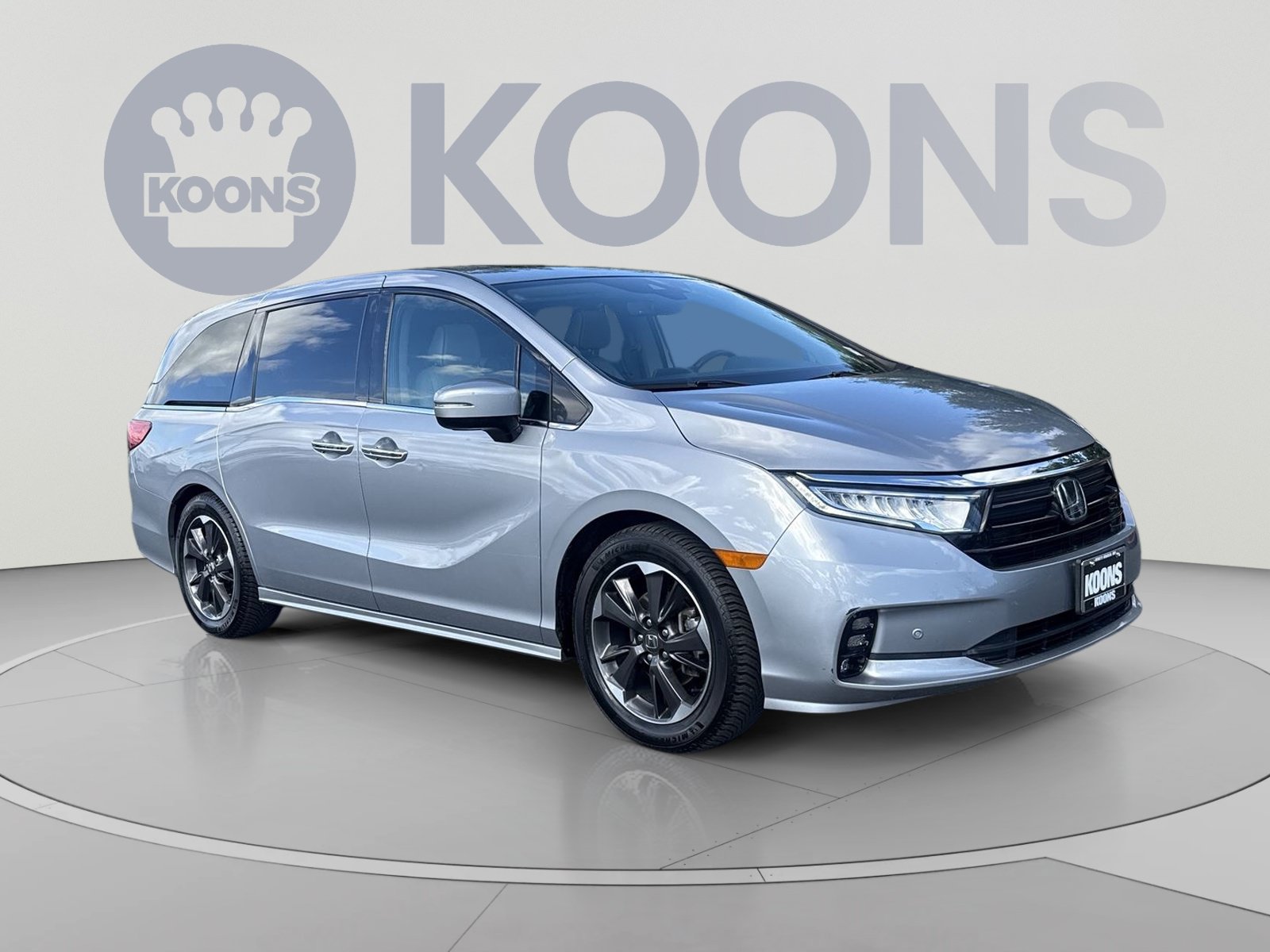 Used 2021 Honda Odyssey Elite image 2