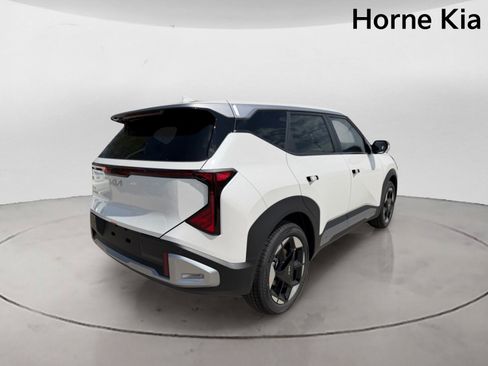 New 2027 Kia Seltos S FWD image 4