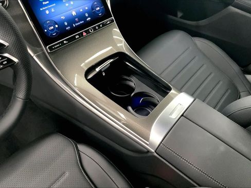 New 2026 Mercedes-Benz GLC 300 image 27