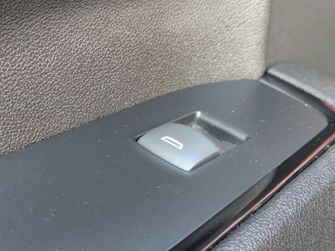 Used 2023 GMC Sierra 1500 AT4 w/ AT4 Premium Package image 30