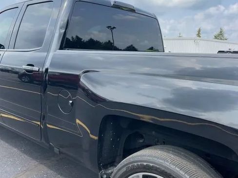 Used 2019 Chevrolet Silverado 1500 LT w/ All Star Edition AWD/4WD image 4