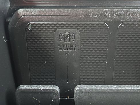 Used 2025 RAM 1500 Lone Star image 33