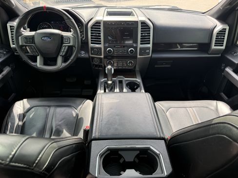 Used 2017 Ford F150 Platinum w/ Equipment Group 701A Luxury image 13