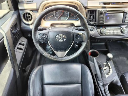 Used 2013 Toyota RAV4 Limited AWD/4WD image 13
