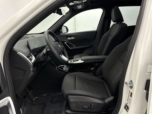 New 2026 BMW X1 xDrive28i w/ Technology Package AWD/4WD image 25