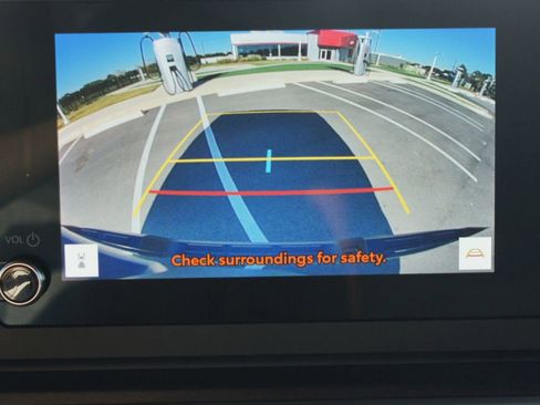 Used 2024 Toyota Tacoma SR image 6