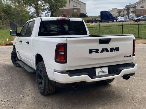 New 2026 RAM 1500 Express AWD/4WD image 4