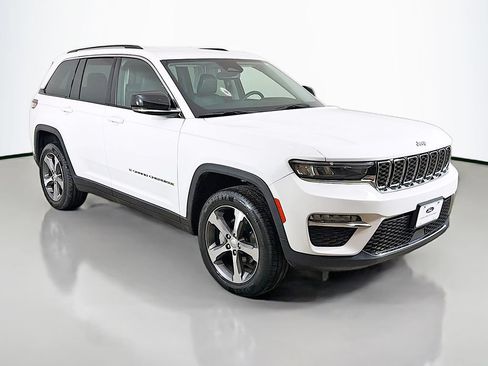 Used 2023 Jeep Grand Cherokee Limited AWD/4WD image 45