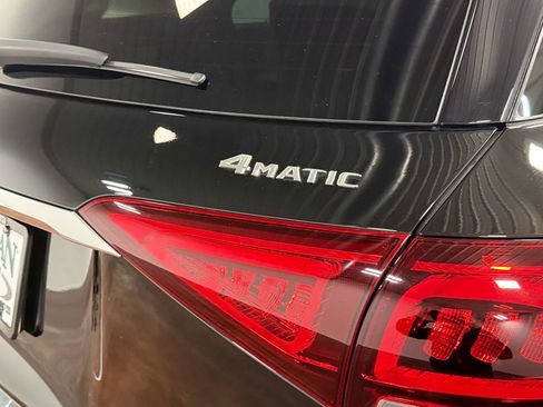 Used 2023 Mercedes-Benz GLE 350 GLE 350 w/ 3rd Row Seat Package image 54