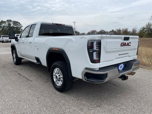 Used 2022 GMC Sierra 2500 SLE w/ SLE Convenience Package image 3