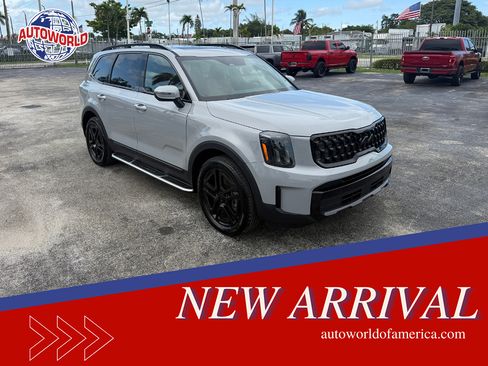 Used 2025 Kia Telluride EX X-Line AWD/4WD image 2