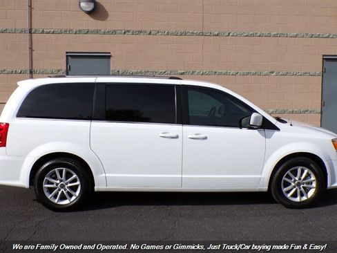 Used 2020 Dodge Grand Caravan SXT image 8