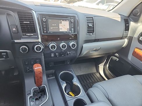 Used 2019 Toyota Sequoia Platinum AWD/4WD image 14
