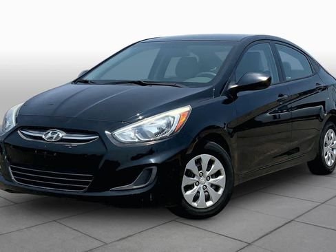 Used 2016 Hyundai Accent SE w/ Option Group 02 FWD image 1