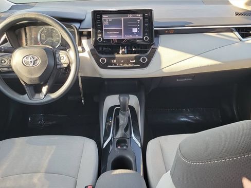 Used 2022 Toyota Corolla LE FWD image 11