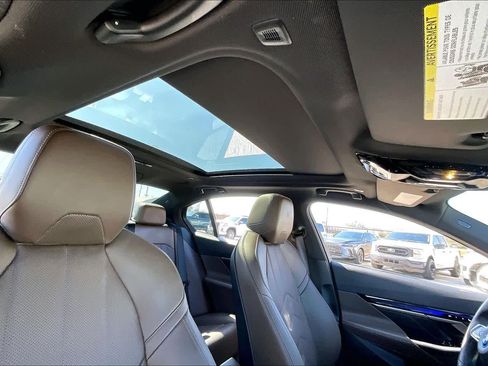 Used 2026 BMW 550e xDrive w/ Premium Package image 11