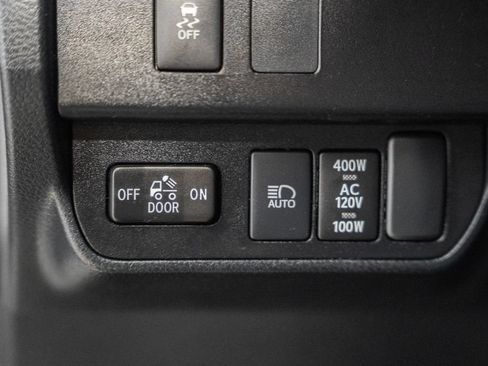 Used 2023 Toyota Tacoma TRD Sport w/ Technology Package AWD/4WD image 44