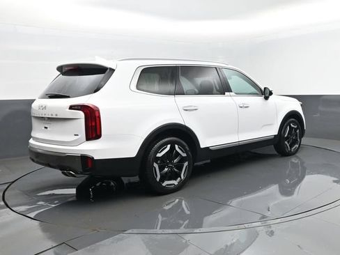Used 2025 Kia Telluride S AWD/4WD image 25