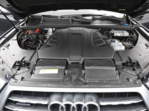 Used 2017 Audi Q7 3.0T Premium Plus w/ Premium Plus Package AWD/4WD image 41