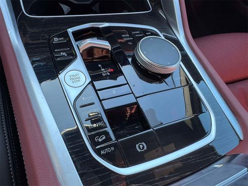 Certified 2024 BMW X6 xDrive40i w/ Premium Package image 15