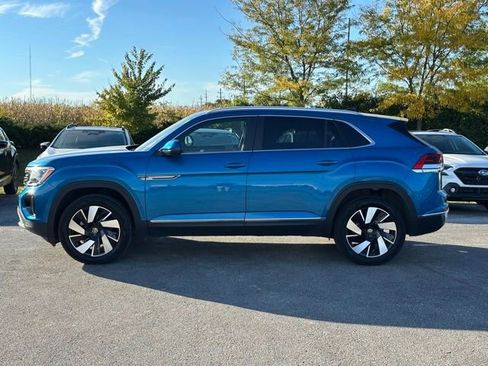 Used 2024 Volkswagen Atlas Cross Sport SEL image 4