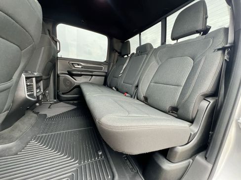 Used 2020 RAM 1500 Big Horn AWD/4WD image 19
