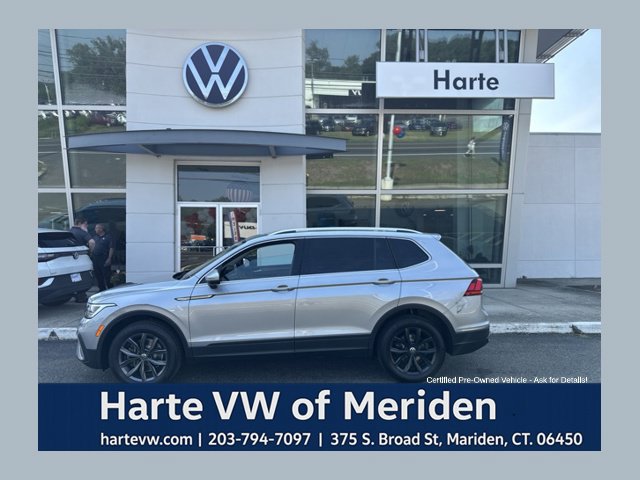 Certified 2022 Volkswagen Tiguan SE AWD/4WD image 1