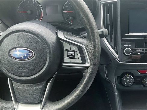 Used 2019 Subaru Crosstrek 2.0i AWD/4WD image 12